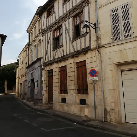 Canton Des Forges 아파트 Saint-Jean-dʼAngély